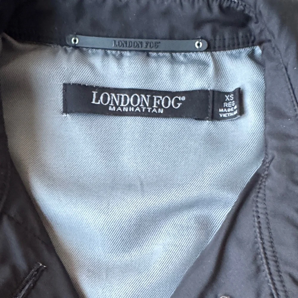 LONDON FOG Manhattan Women's Black Lined Trench Coat - Picture 8 of 14